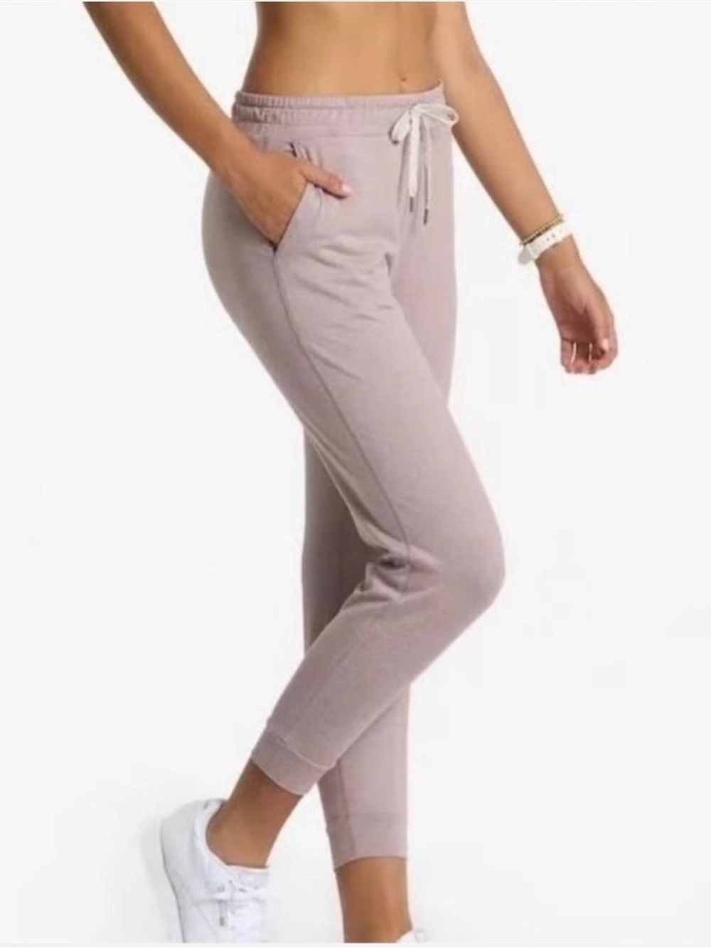 Vuori Performance Jogger Pant Lounger Athletic Athleisure Soft NWOT Workout L